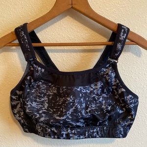 New Balance 38D Compression sports bra